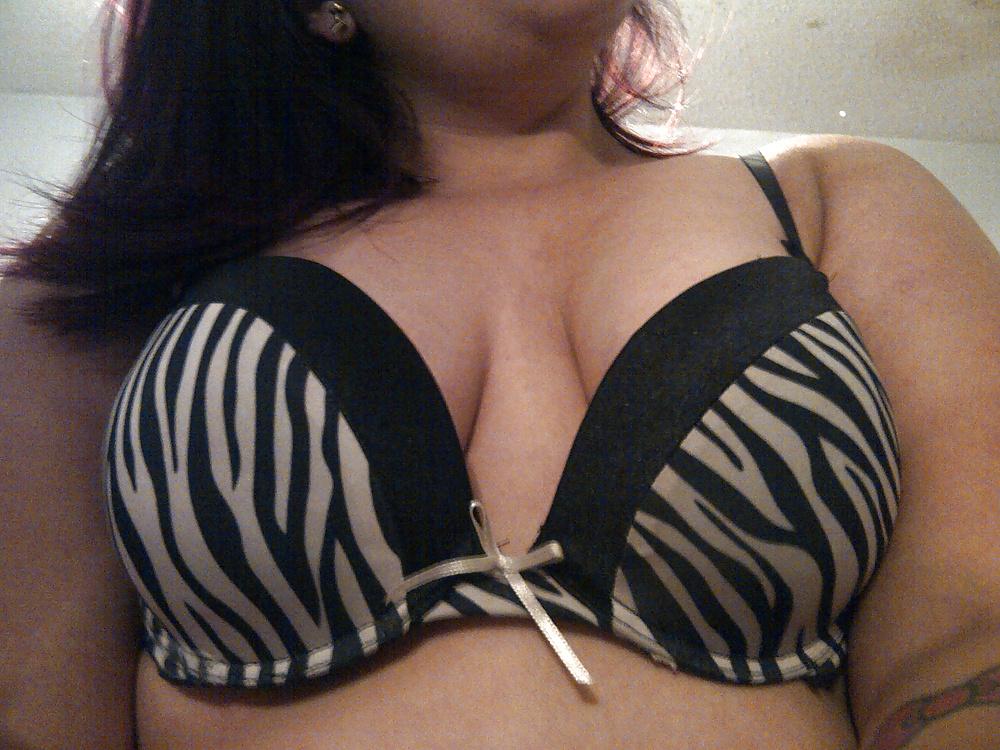 8P Chubby little tits