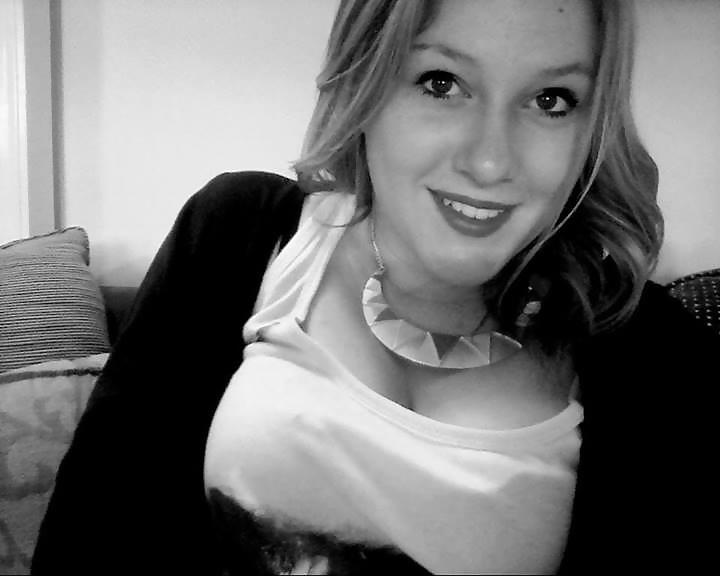 24P Facebook french whore