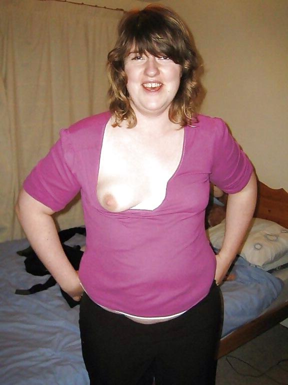 25P She Has Only One Breast Out 7
