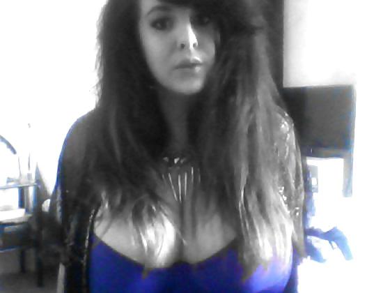 25P Busty Amatuer 46