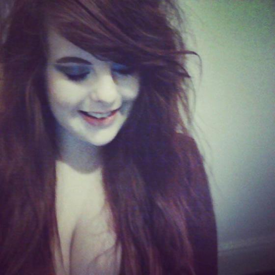 25P Busty Amatuer 46