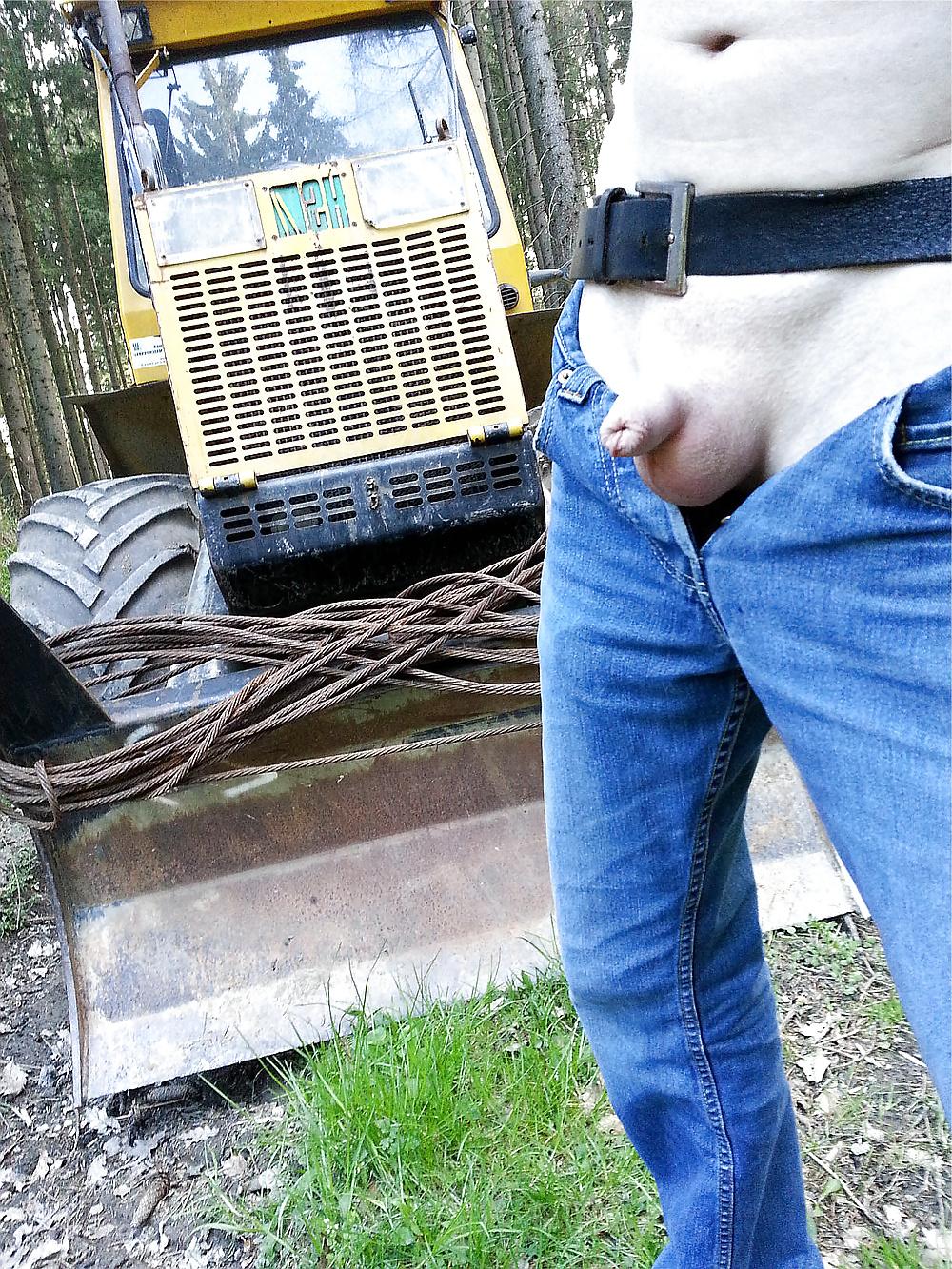 19P Tiny loser dick outdoor 17.04.2014