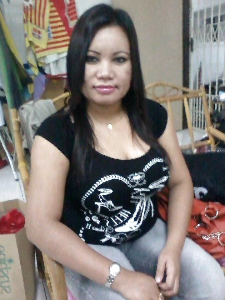 7P Unknown Busty Malay Milf