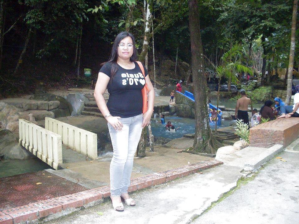 7P Unknown Busty Malay Milf