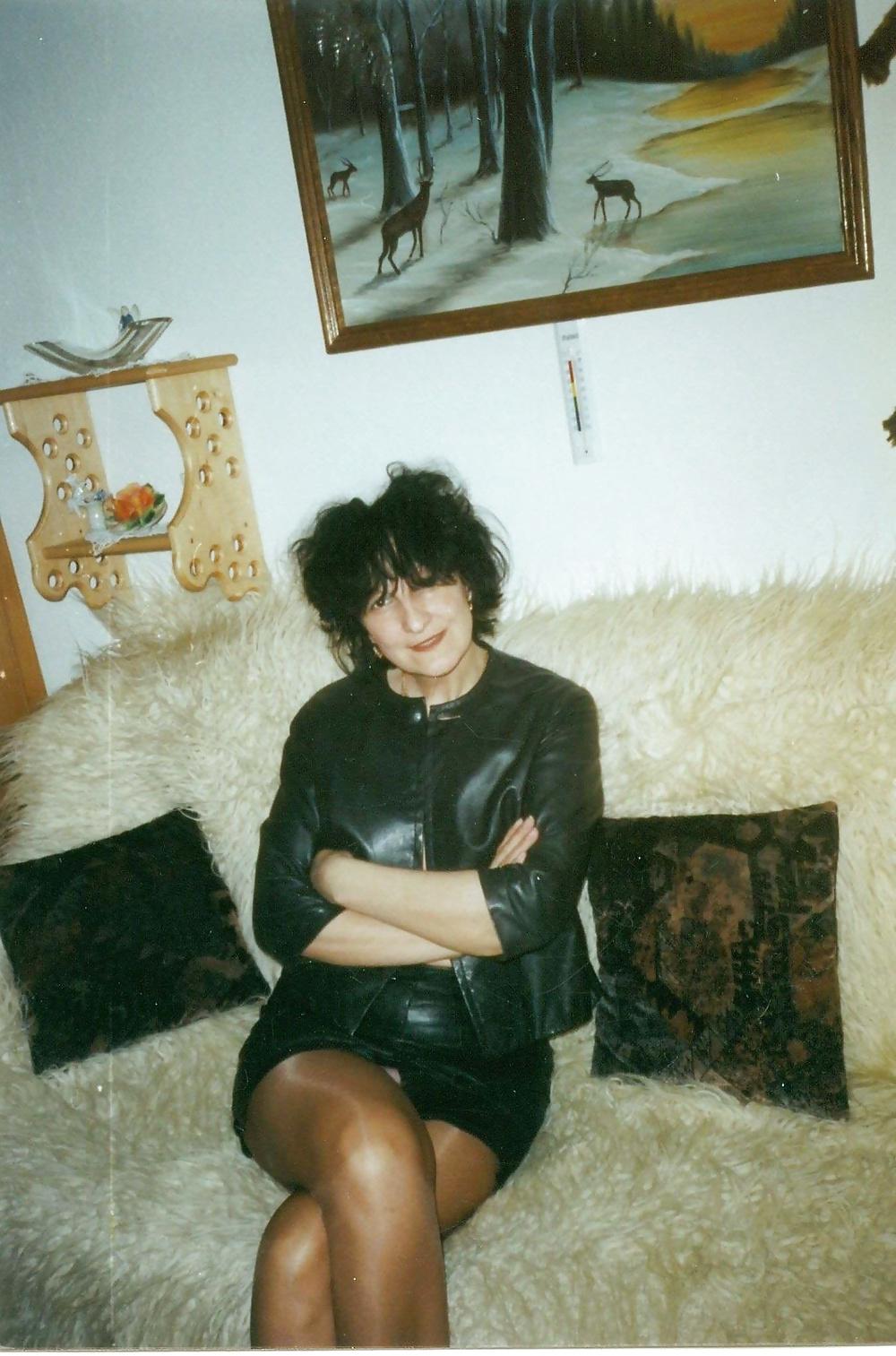 25P Romanian short skirts and pantyhose 
