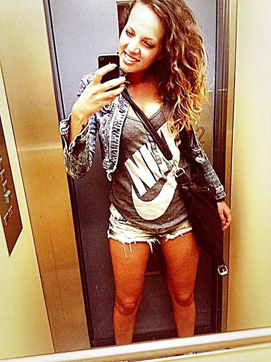 25P Hot Serbian Girls 9