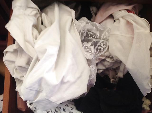 7P Wife's dirty panties