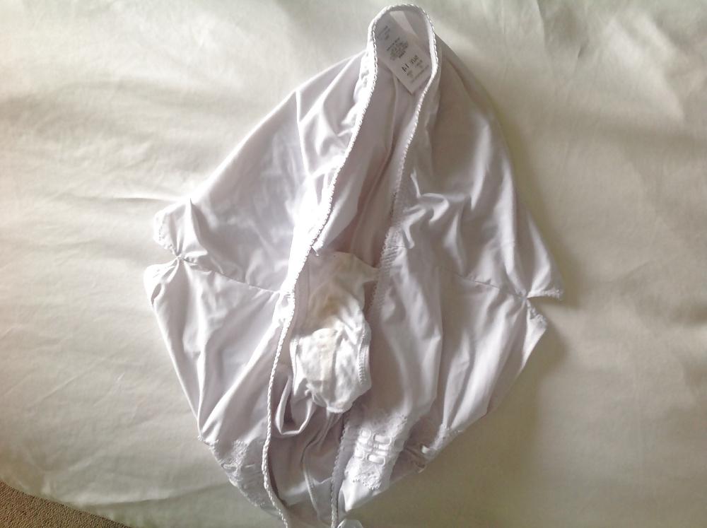 7P Wife's dirty panties
