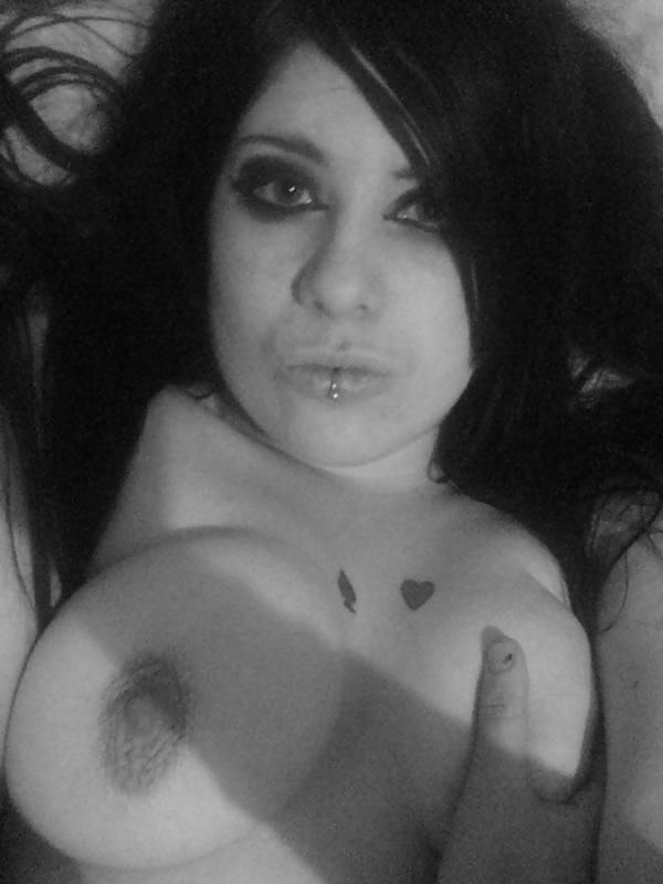 25P Lusty & Busty Teen Selfies 42