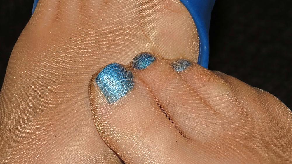 25P blue Flats with Nylons Outdoor