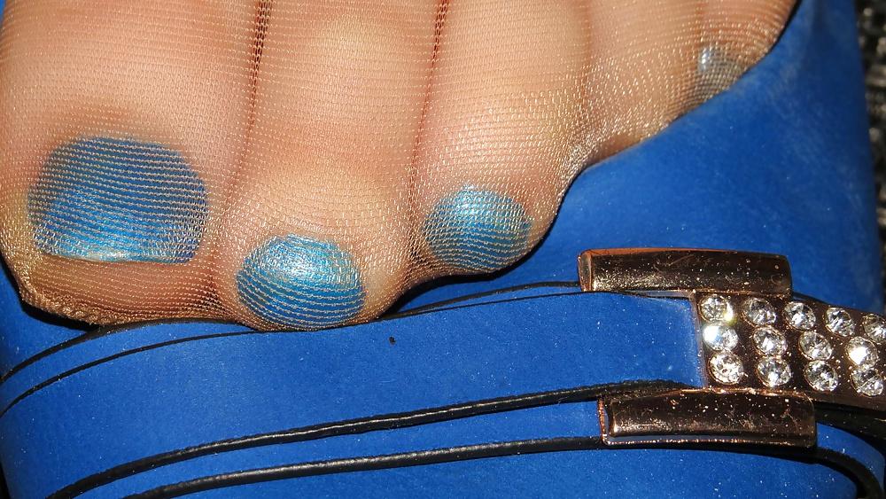 25P blue Flats with Nylons Outdoor