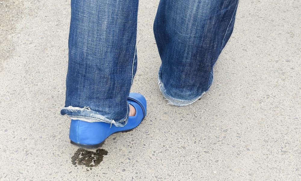 25P blue Flats with Nylons Outdoor