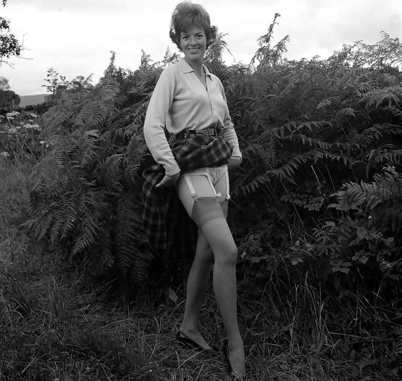 22P Nylons Beauty Summer 1963