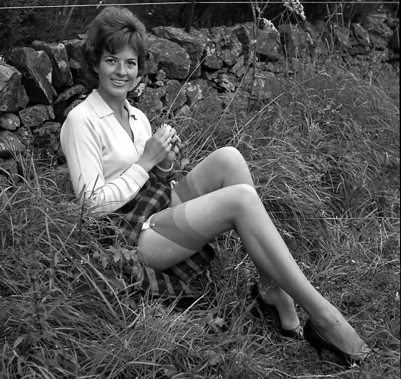 22P Nylons Beauty Summer 1963