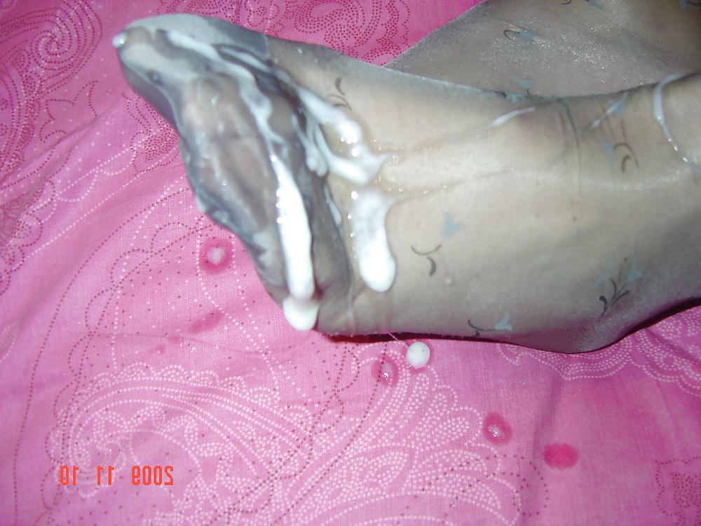7P Footjob cyr14