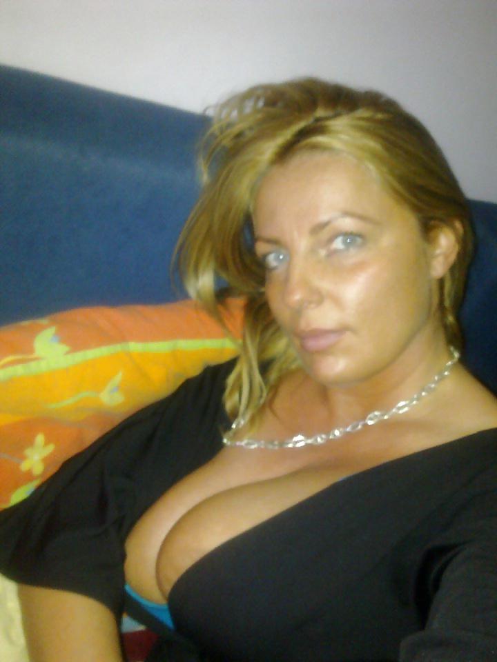 11P SERBIAN MATURE PROSTITUTE GORDANA