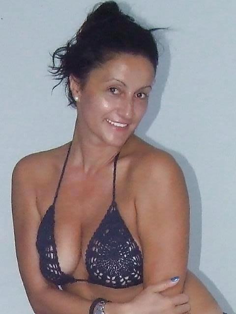 25P Elizabeta Serbian milf