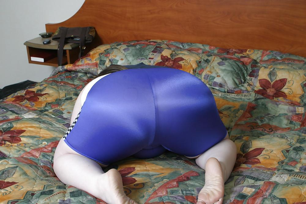 25P Kaylee in blue spandex