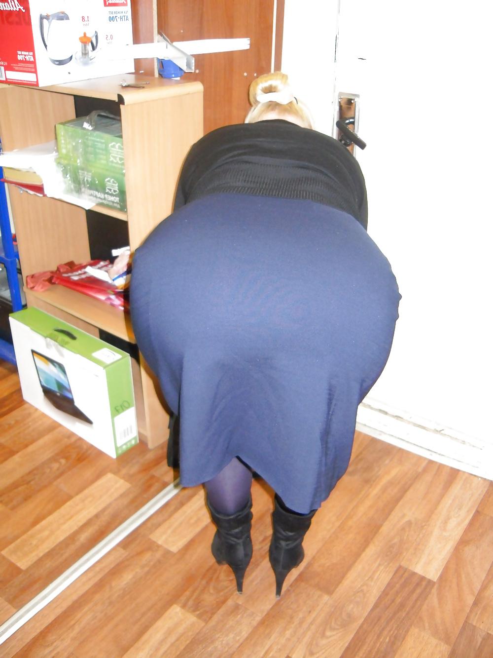 25P Pushuna's doggy style in panties, pantyhose and ...