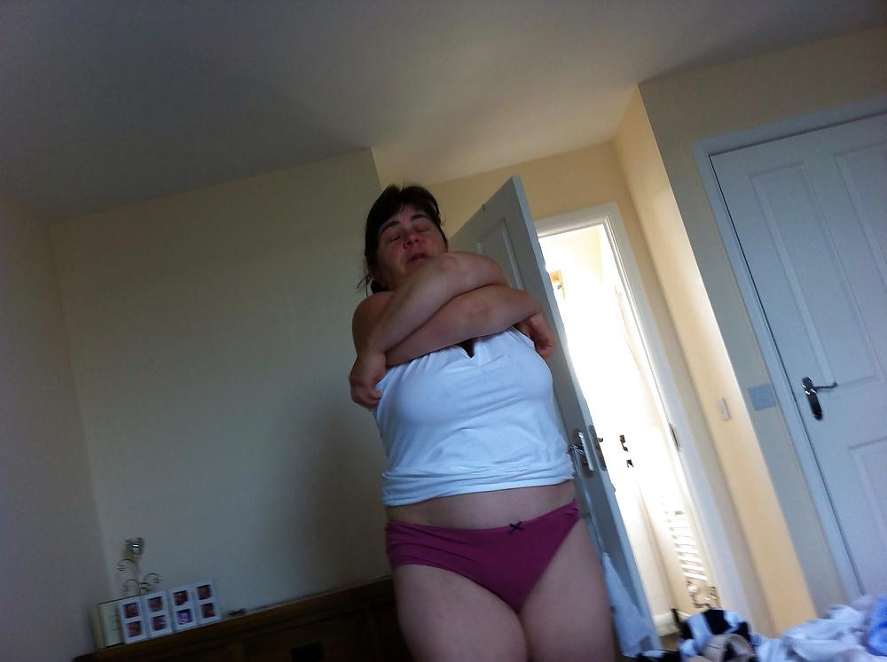 6P Hidden camera in Mom's bedroom 