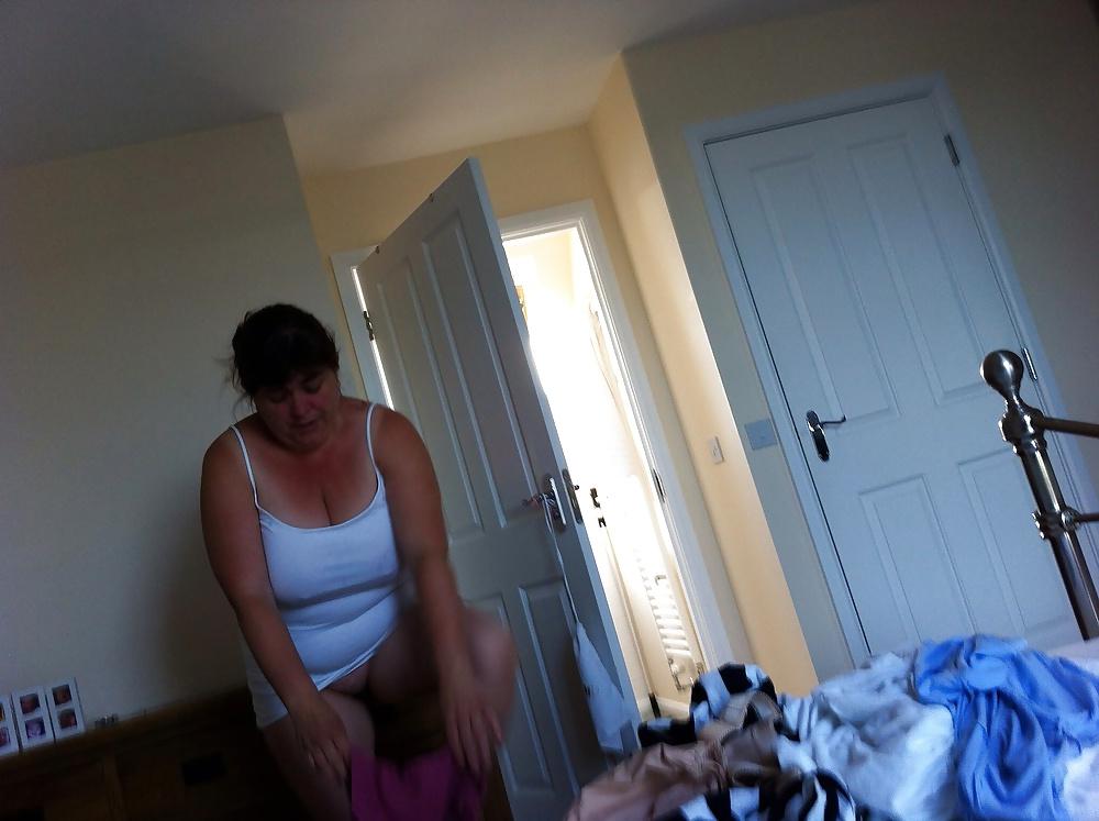 6P Hidden camera in Mom's bedroom 