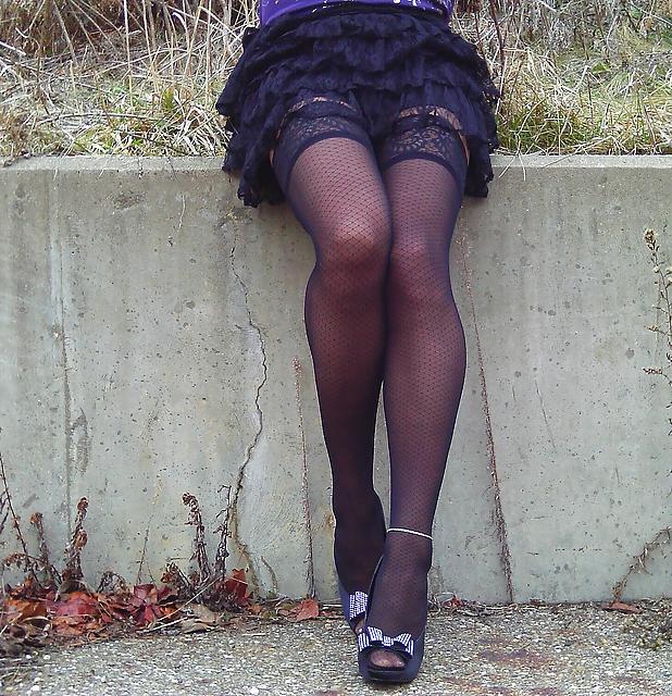 19P Black stockings & pantyhose