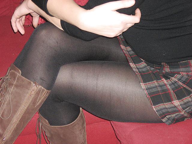 19P Black stockings & pantyhose