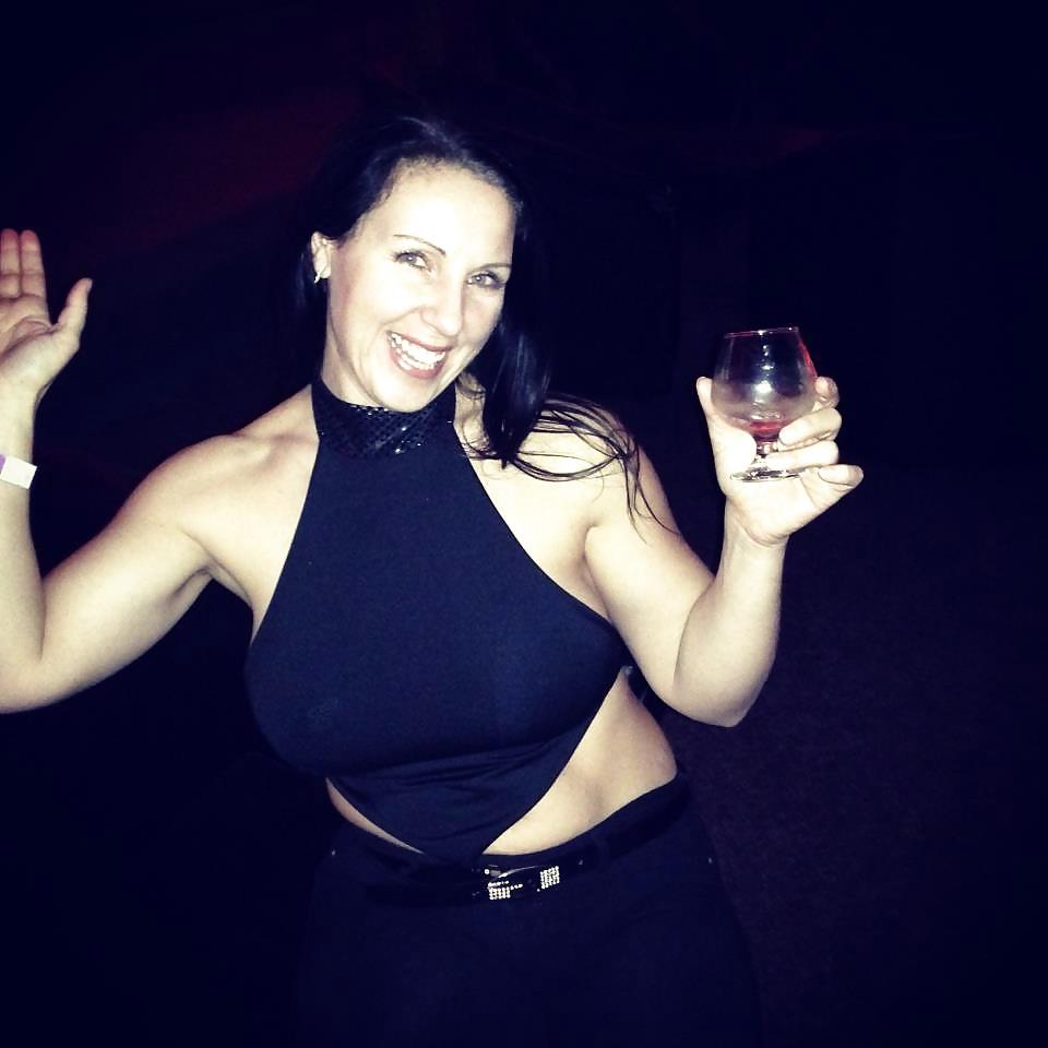 25P Very bEautiful tHick MilF #