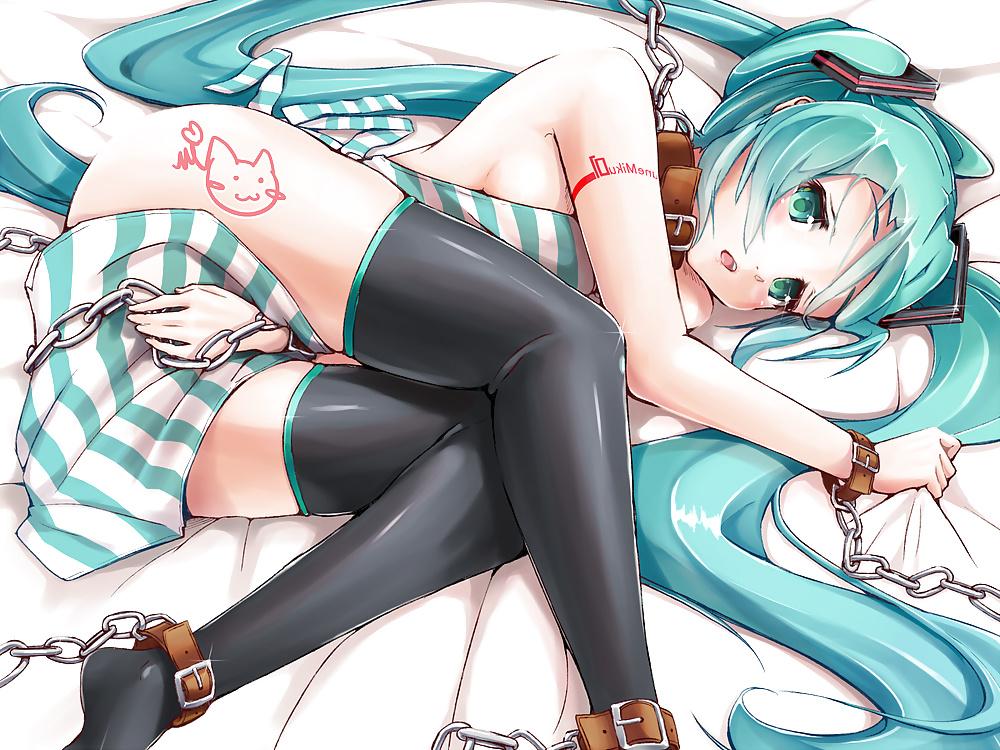 25P Miku Hatsune Hentai & Ecchi
