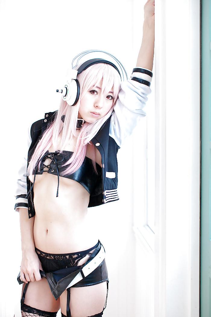 18P Super Sonico cosplay (Hakuhi Kaede)