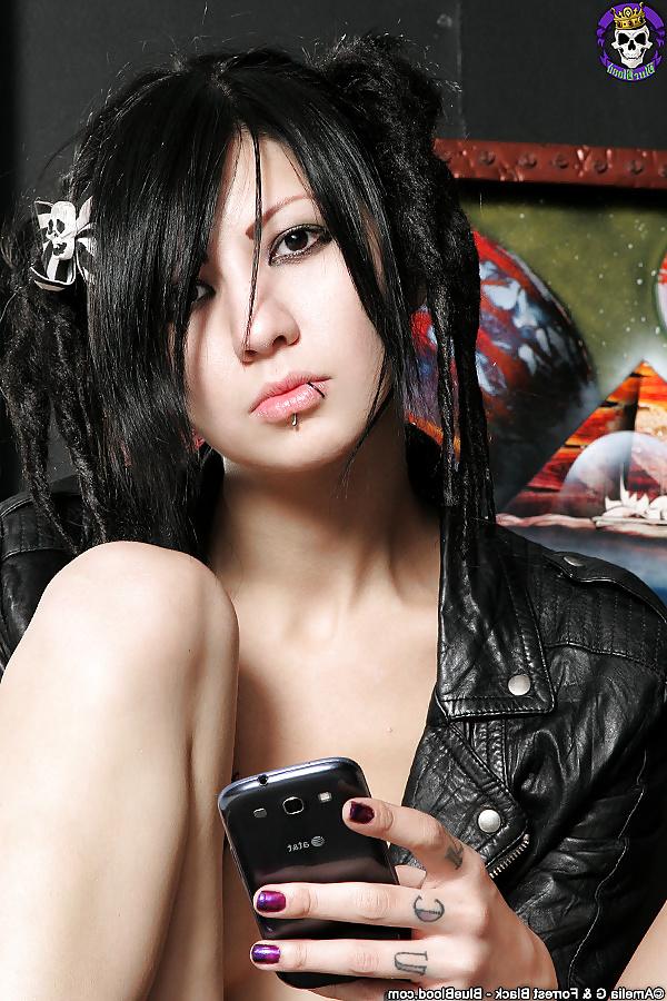 15P Cute Little Naked Goth Girl