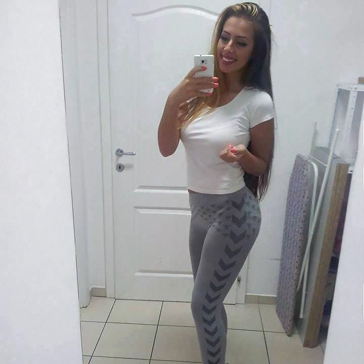 25P Hot serbian moms