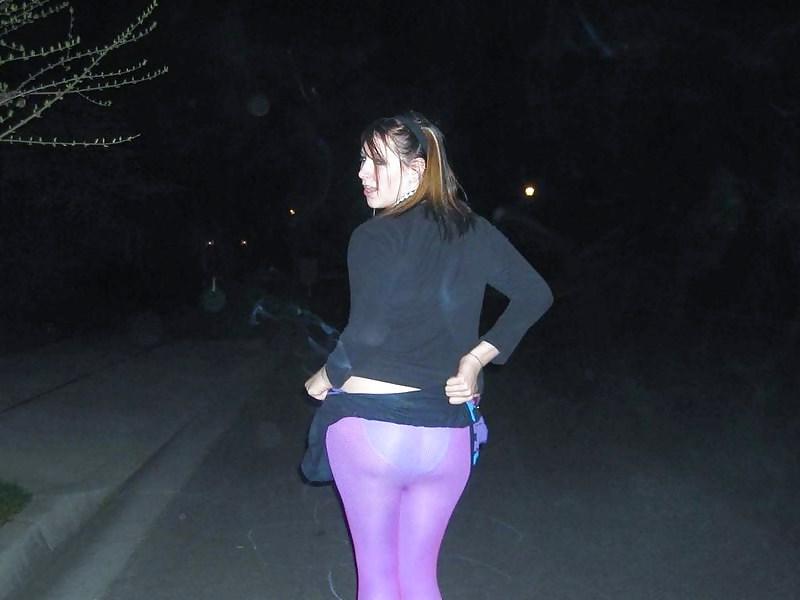 25P Pantyhose asses and some Upskirt