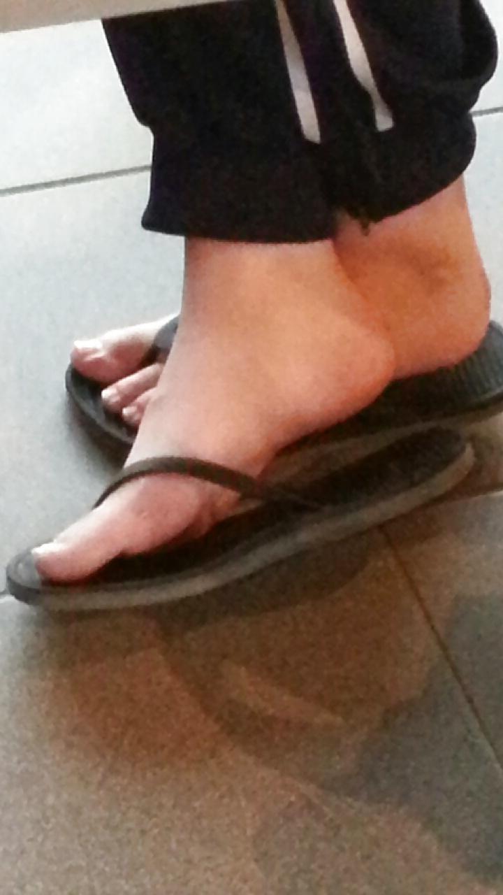 13P French lover blond girl nice natural feet