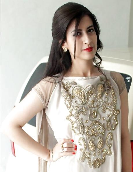 25P Random Pakistani Bitches for Big Black Cocks 3