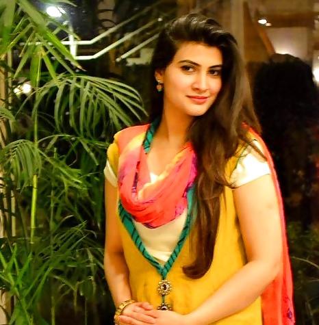 25P Random Pakistani Bitches for Big Black Cocks 3