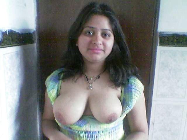 25P Indian group sex