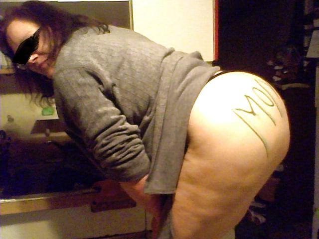 25P Mommy's Dirty Cell Phone Pics 2