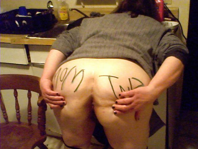 25P Mommy's Dirty Cell Phone Pics 2