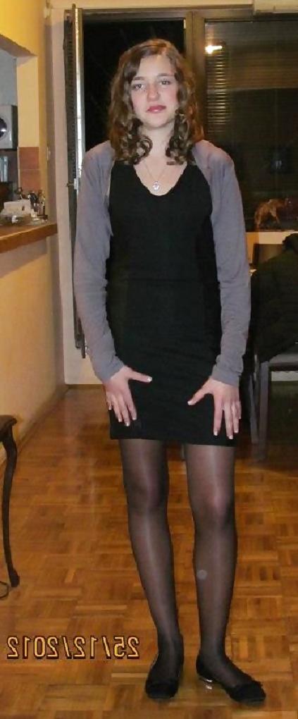 25P Serbian girls in pantyhose 5