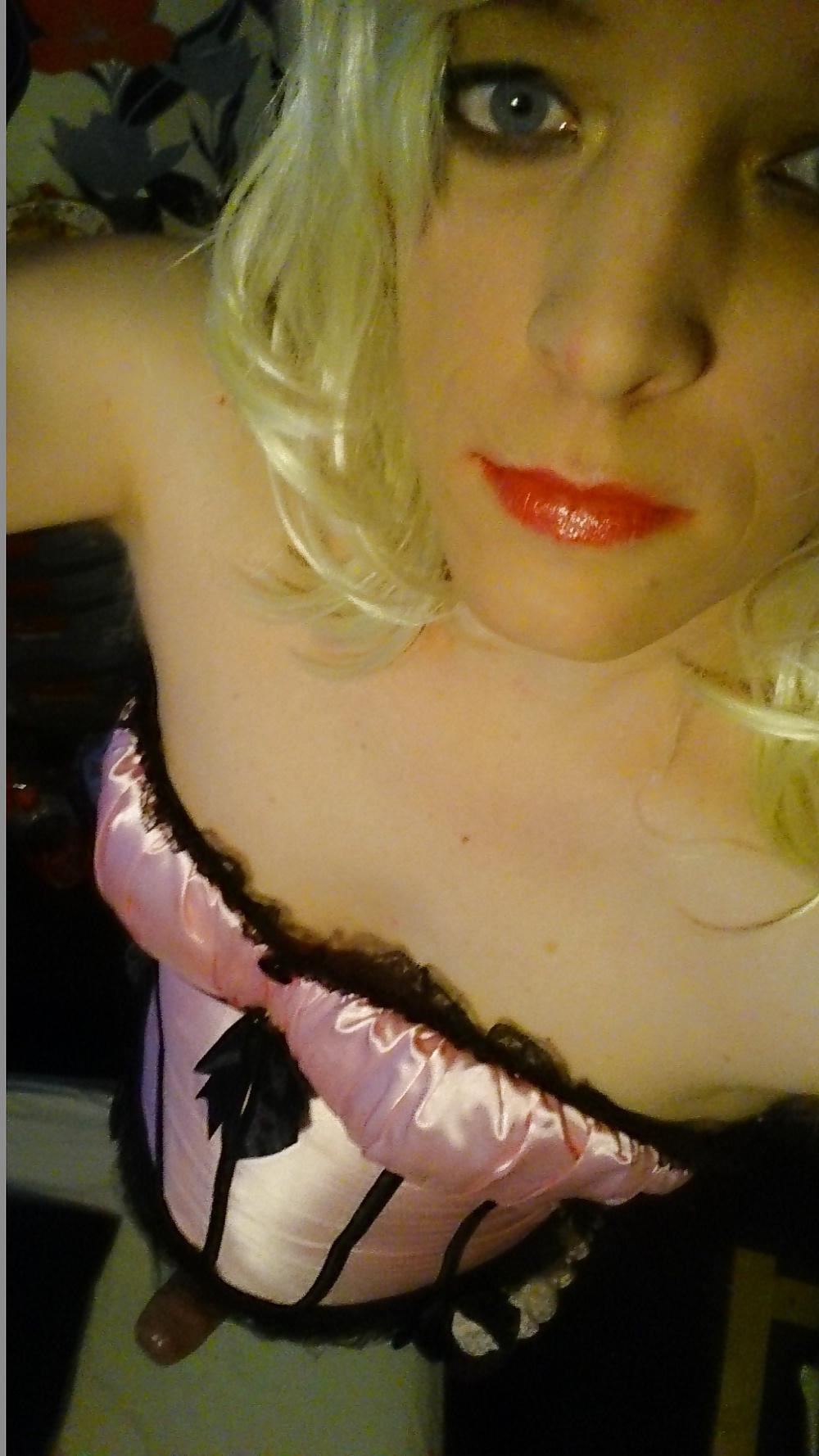 14P Sissy pink corset