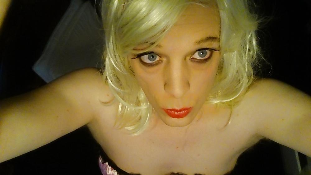 14P Sissy pink corset
