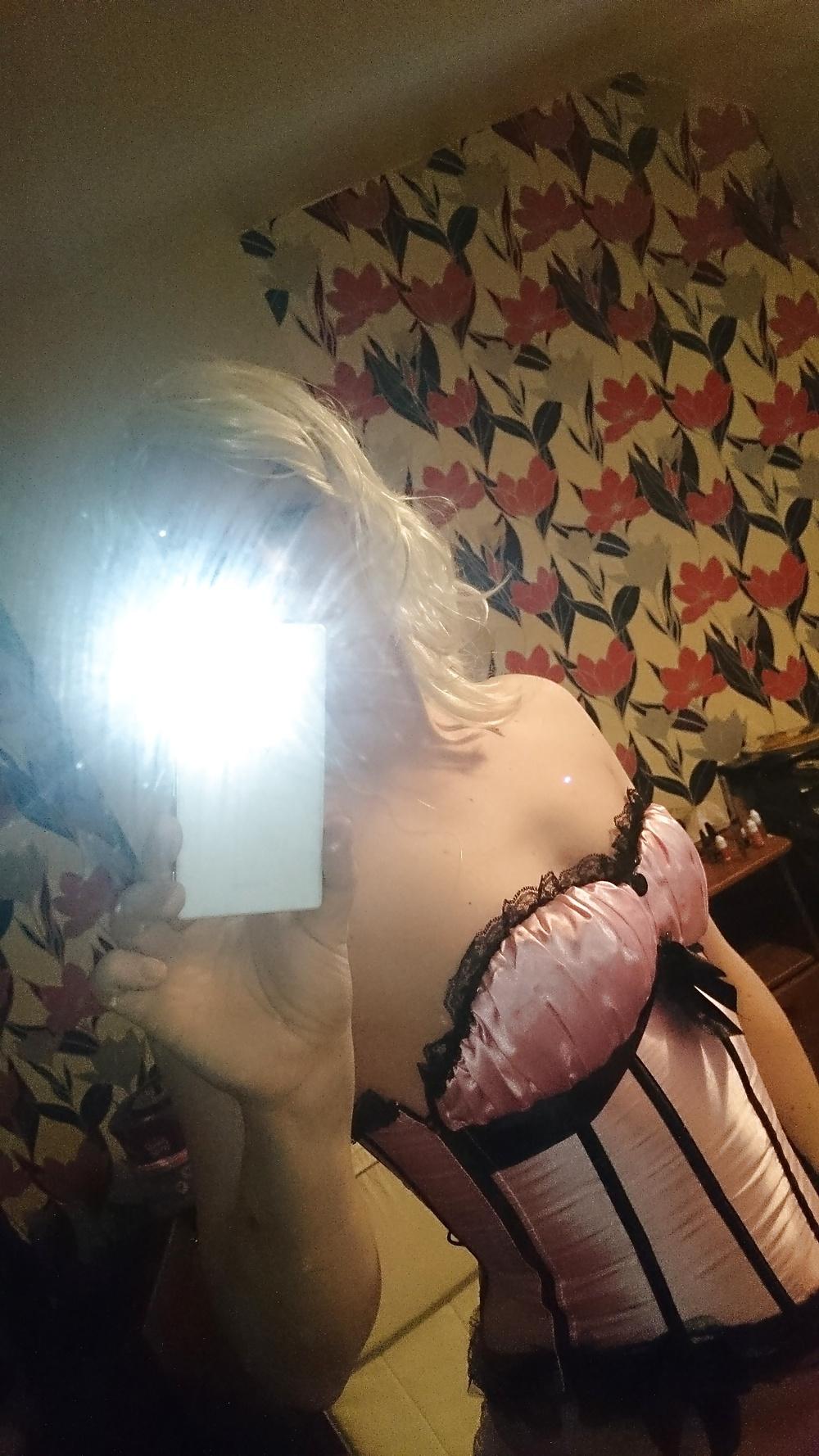 14P Sissy pink corset