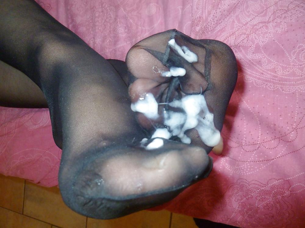 9P Footjob cyr14