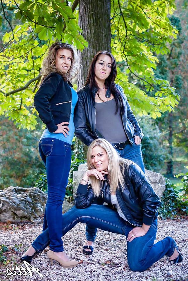 23P Blue jeans girls