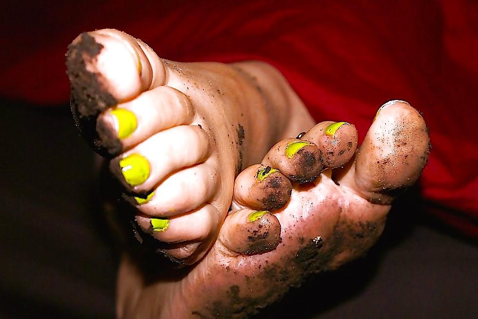 15P Feet: Dirty Soles #12