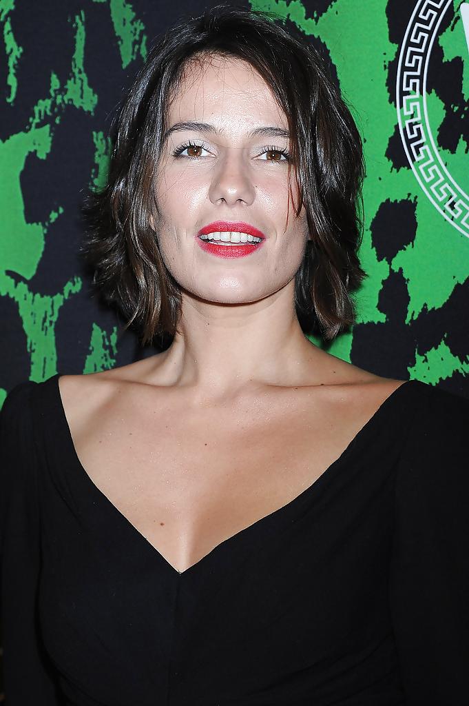 25P Zoe Felix french actress