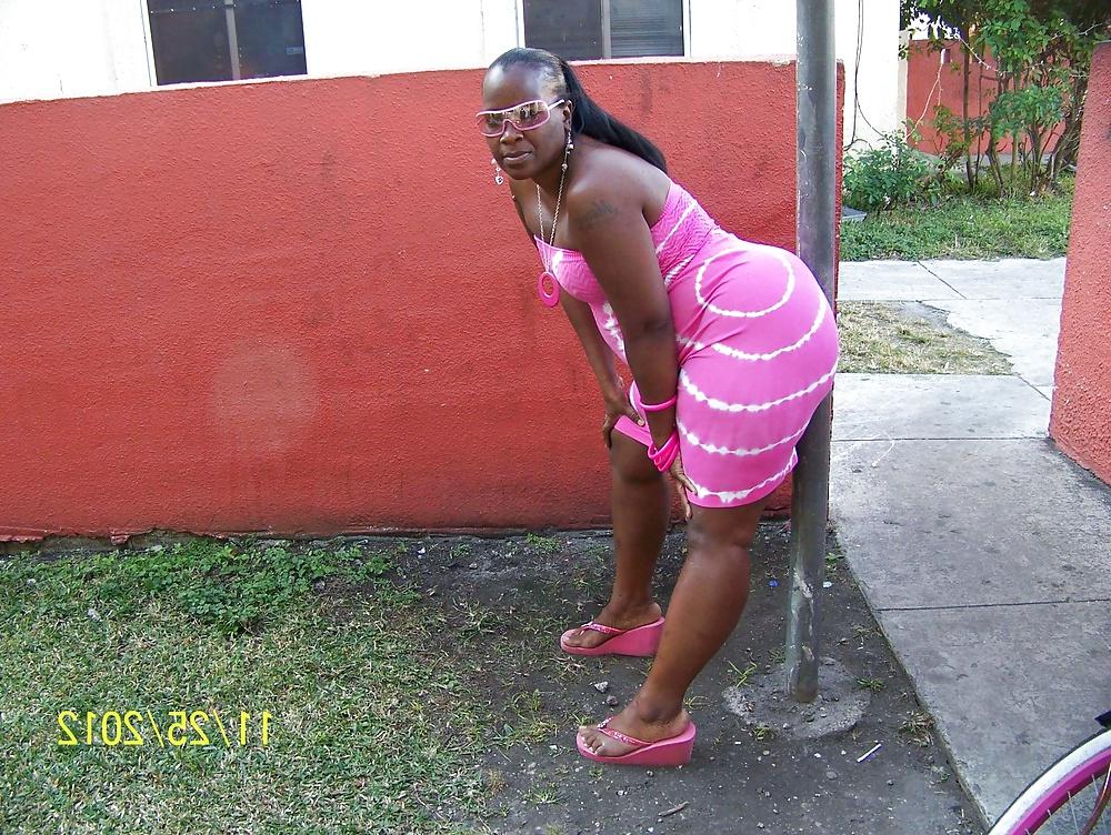 12P Thick Milf