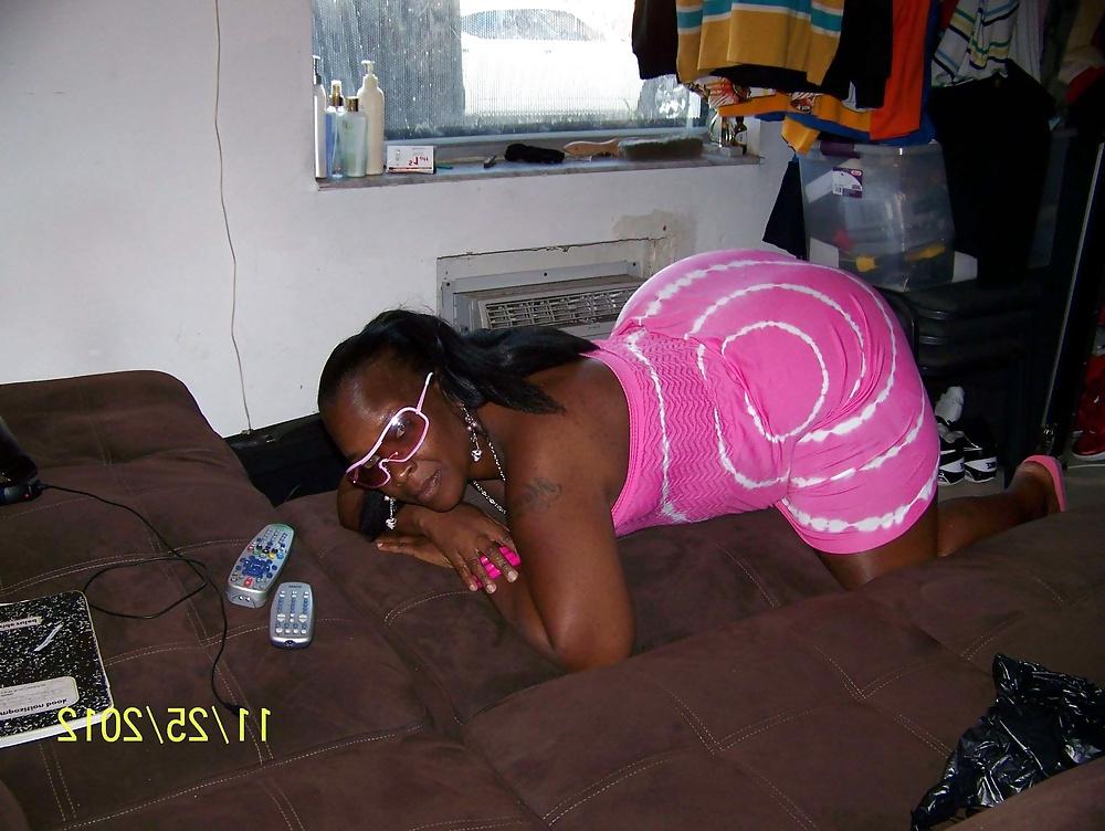 12P Thick Milf