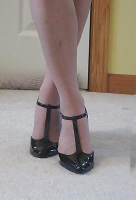 21P Dressing With Fav Toy